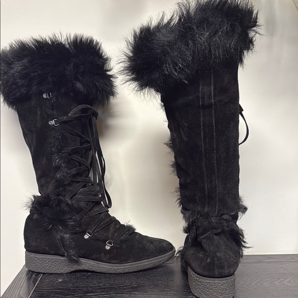 Coach Black Lace Up Boots with Fur Trim - Picture 2 of 3